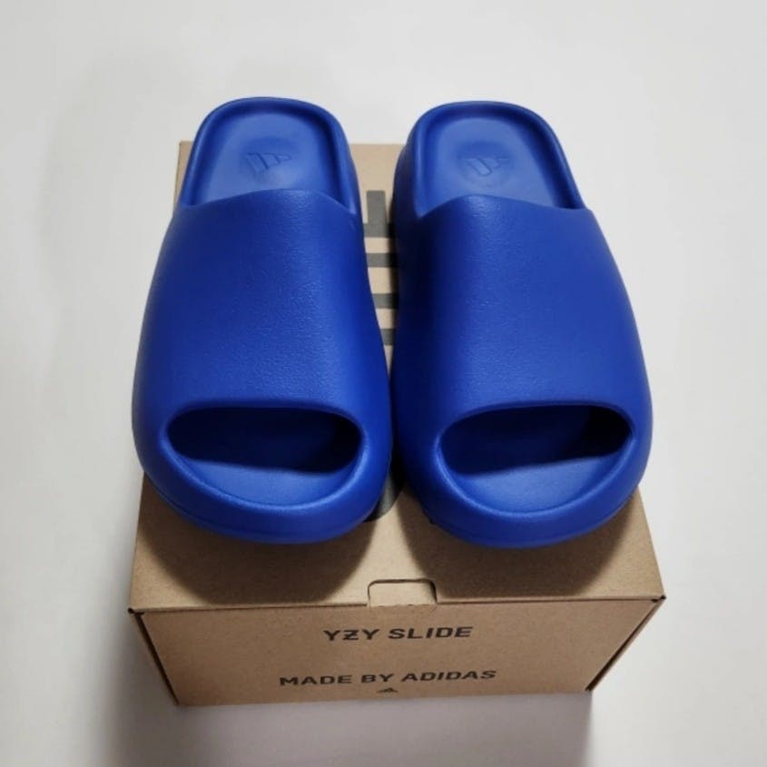 adidas Yeezy Slides 'Azure' ID4133 adidas Yeezy Slides 'Azure' ID4133